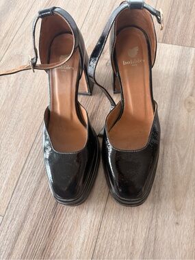 Black Patent Leather Platform.  Heels – Size EU 38/ 7.5 CA